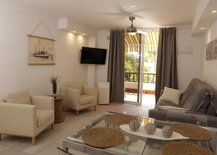 Daire Parque Santiago 3 Luxery Apartment, Playa Americas, Arona, Tenerife *